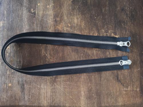 YKK Delbart Metallblixtlås 6mm – 2-vägs Silver/Svart