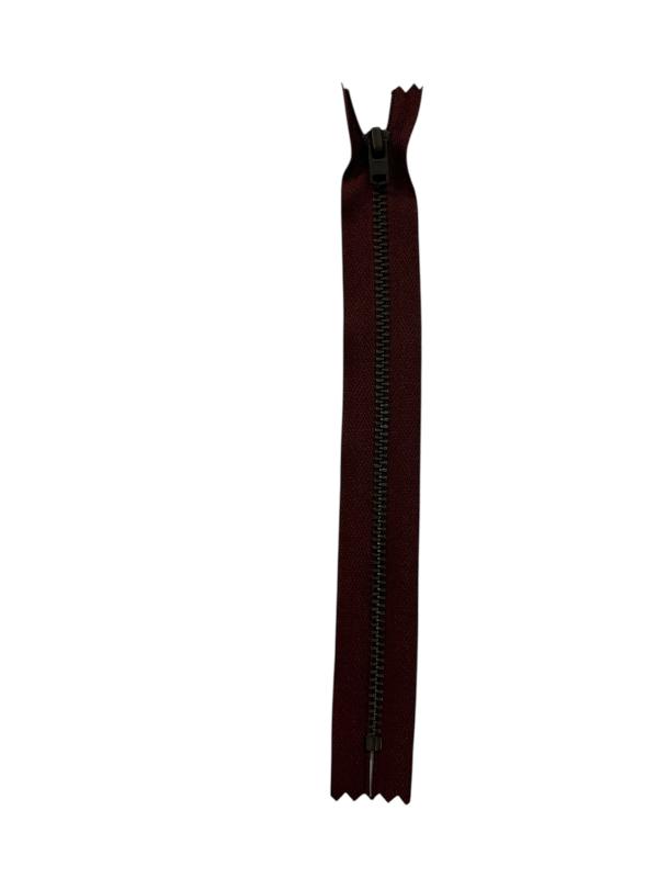 Metallblixtlås, 4 mm fast, YKK, 20 cm,f-kod: 864, (Q) Vinröd