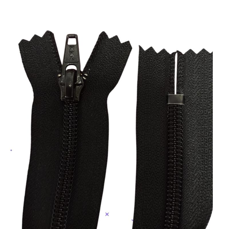 YKK Blixtlås Spiral 6 mm Svart – Fast 13 cm | F-kod: 580 (kopia)