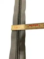 Original YKK Spiralblixtlås Metervara 10 CF (10 mm) – Grå (860), Bandbredd 42 mm