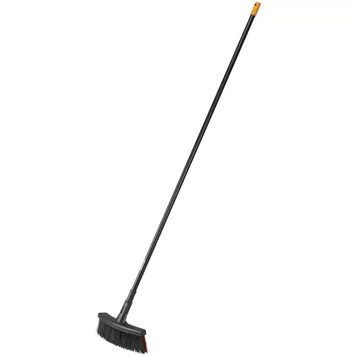 Kvast Med Skaft M Fiskars