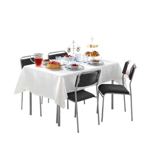 partybord med träfiberskiva uppdukat och 4 svarta stolar
