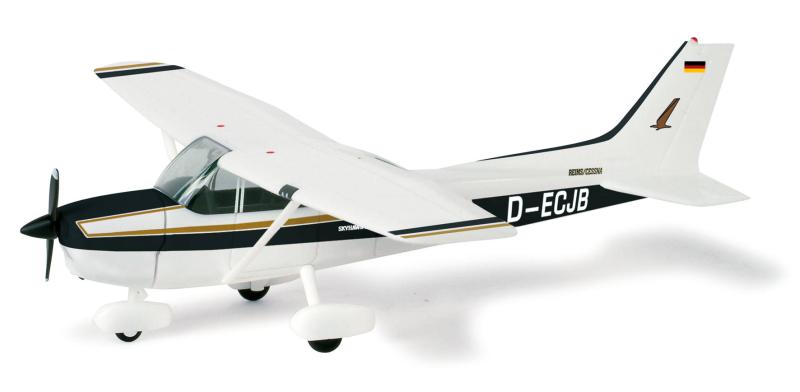 Herpa 019262 Cessna 172 Skyhawk "D-ECJB" (Matthias Rust)