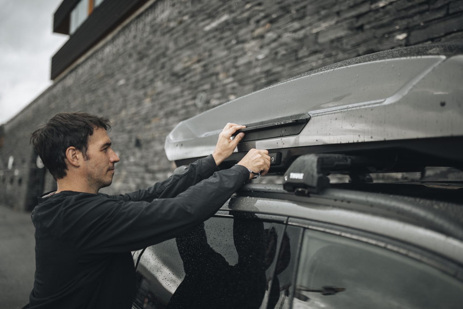 Så säkerställer du att din takbox är ordentligt låst och säker på resan