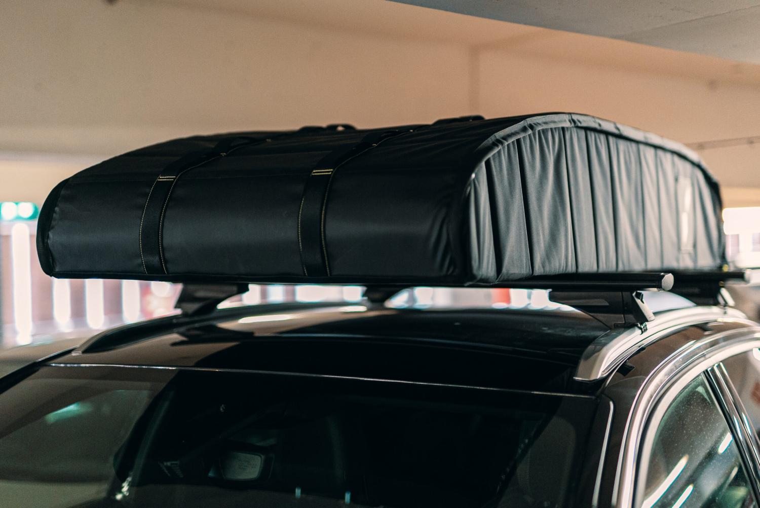 Skillnaden mellan hårda och mjuka takboxar: För- och nackdelar