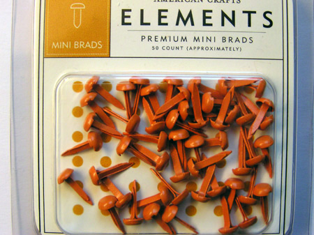 AC - Mini Brads runda carrot