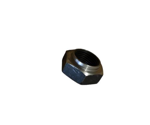 Center nut for gantry hub