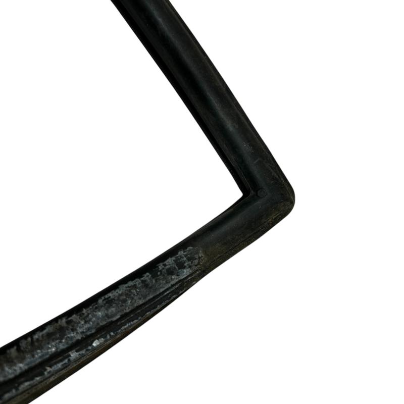 Gummilist sidorutan bakdörr