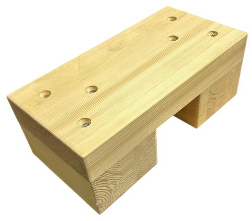 Wooden pallet for jack