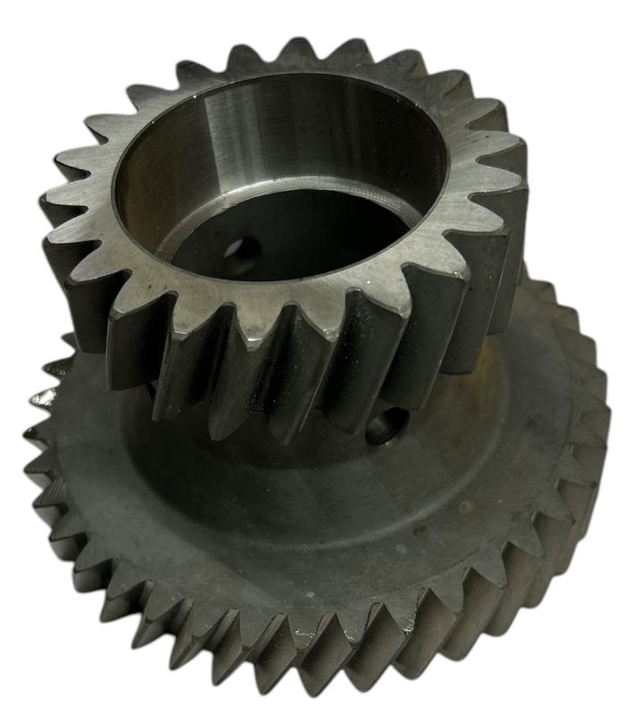 Middle gear transfer case Used