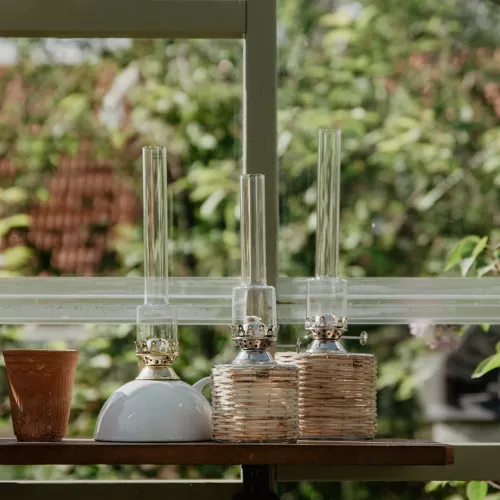 Fotogenlampa Med Handtag Keramik Vit