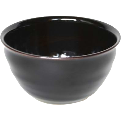 Svart skål i keramik