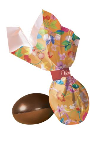 Vårpralin Mörk Choklad 70% Med Hel Piemonte Hasselnöt 11g