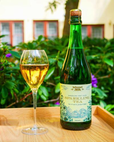 Darjeeling First Flush Sparkling Tea 750ml