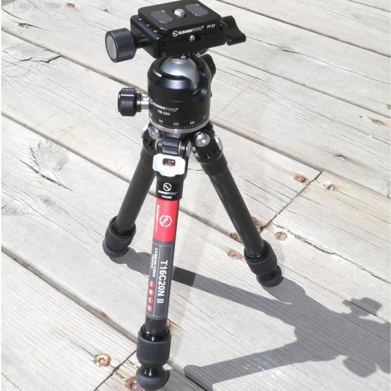 SUNWAYFOTO T16C20NII T3 CARBON TRIPOD + XB28 II KULLED