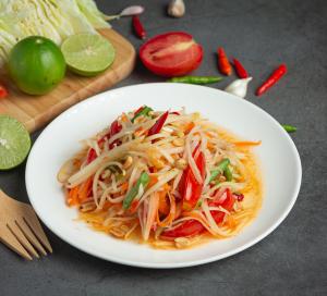 Grön papayasallad (Som Tam)