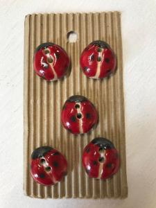 Incomparable Buttons stor nyckelpiga