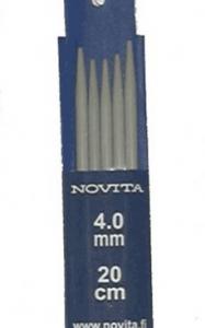 Novita strumpstickor 4,0 mm av aluminium