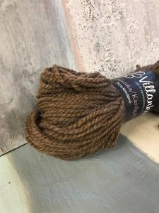 Kardgarn 320 tex x 3 naturbrun