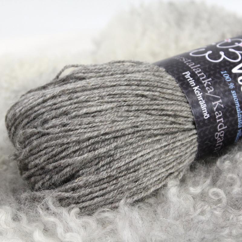 Kardgarn 140 x 3 mellangrå
