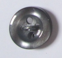 Gråmelerad knapp,  15 mm   Knappask B