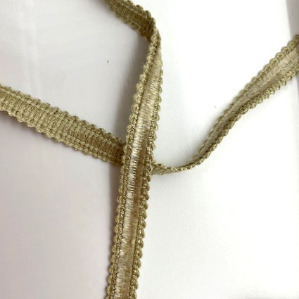 Möbelband i beige med sammetskänsla  10 mm