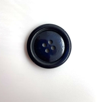 Blank mörkblå knapp med kant 22 mm