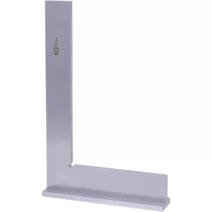 kvadrat enligt DIN 875/2. 250mm