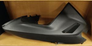 Bottom pan, vänster sida, Lynx/Ski-Doo