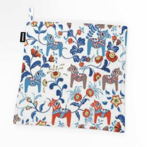 Grytlapp LEKSAND MINI, 22x22 cm med små dalahästar, orange och blå