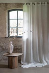 Öljettgardin Brooklyn, enfärgad, Stl. 2X140X250 cm, offwhite