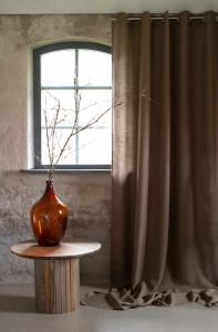 Öljettgardin Brooklyn, enfärgad, Stl. 2X140X250 cm, linne