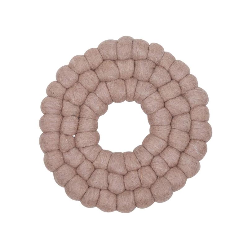 Grytunderlägg RULLE tillverkad i tovad ull i rosa