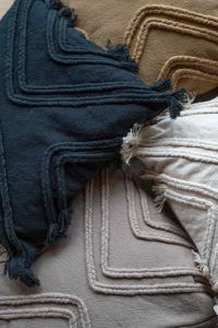 Kuddfodral ROPE, påsydda repdetaljer, Marin Blå 48x48cm