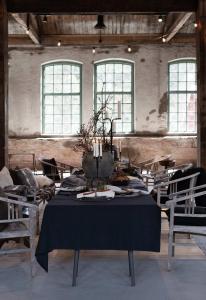 Duk Vide, återvunnen textil, enfärgad, stl:140x300cm, Svart