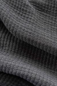 Enkelöverkast Marvin med stickningar i ränder och med tofsar i hörnen, Stl.180x260cm, Grå