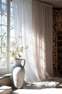 Gardin SOLO stl. 2 st 140X250 cm, enfärgad offwhite