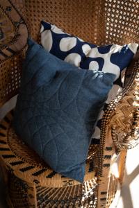 Kuddfodral HELGA stl. 45X45 cm enfärgat, blå