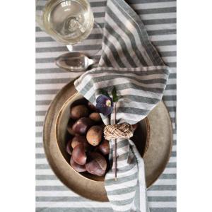 Servett eller liten duk, Svea, klassiskt randig i grönt och linnefärg