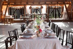 Duk Svea, klassiskt randig, Stl.140X300 cm, peach