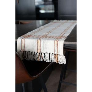 Bordslöpare Vera i beige med frans, vävd med stora rutor i rost och saffran