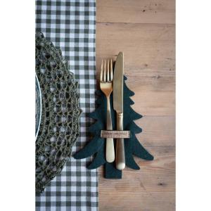 Bestickhållare Merry i fyr-pack, filtmaterial i form av en gran med etikett gjord i konstskinn. grön