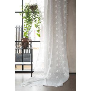 Spetsgardin Camille, skir krinklad gardin i voile med blom broderier, bågade kanter i Offwhite