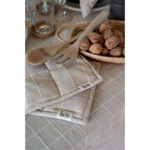 Grytlapp Lucas, quiltad mönstervävd och återvunnen rand i klassisk stil. Offwhite