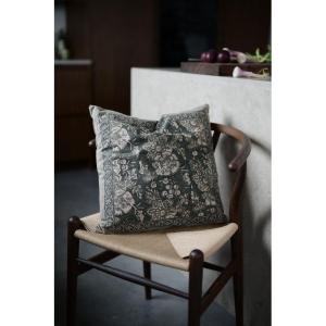 Kuddfodral SONIA, blommig och bård runt om, mörkgrön botten