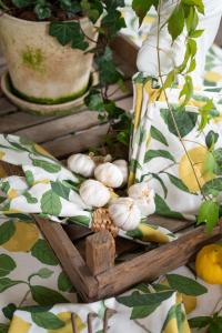 Servett eller liten duk LIMONE med solgula citroner