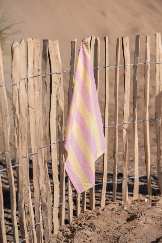 Kökshandduk AMALIA, bredrandig i gult och rosa