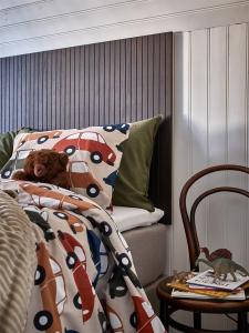 Bäddset BILAR 2-dels i retrostil, linne