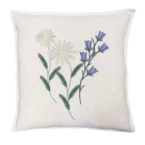 Vitt kuddfodral med blommor