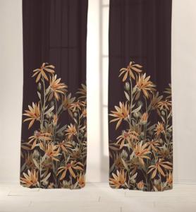Gardin DENICE stl. 2x140x250 cm, stormönstrad med blommotiv i svart och guld